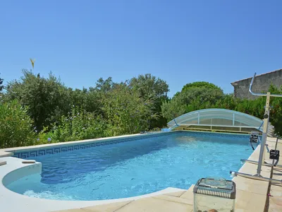 PoolOfHouse