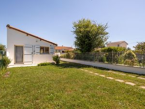 23859193-Ferienhaus-5-Saint-Palais-sur-Mer-300x225-0