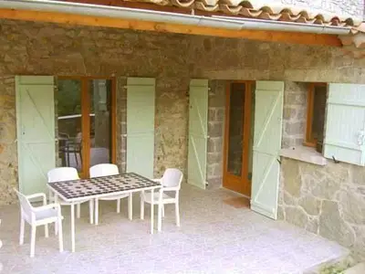 überdachte Terrasse