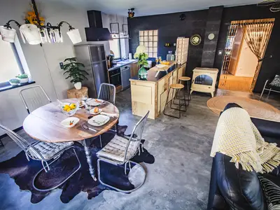 DiningRoom