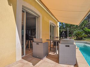 23725053-Ferienhaus-4-Saint-Raphaël-300x225-5