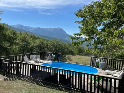 PoolOfHouse