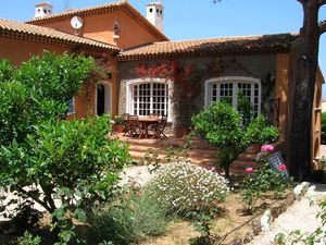 19346918-Ferienhaus-4-Saint-Tropez-300x225-0