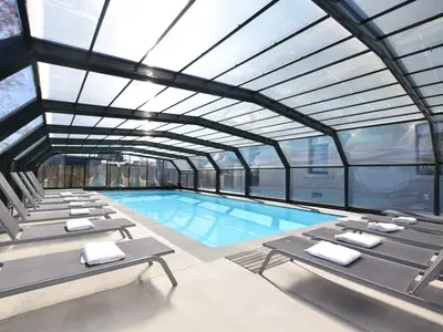 PoolOfHouse