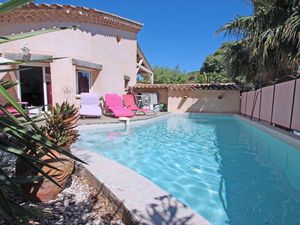 23032433-Ferienhaus-5-Sainte-Maxime-300x225-1