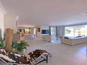 22807339-Ferienhaus-10-Sainte-Maxime-300x225-5