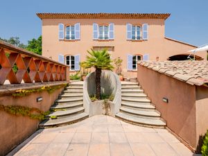 23841128-Ferienhaus-8-Sainte-Maxime-300x225-5