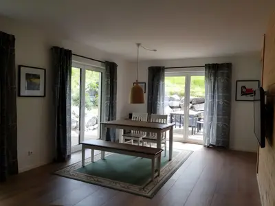 Photo, INSIDE, OUTSIDE