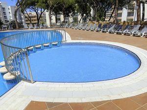 24049764-Ferienhaus-6-Salou-300x225-1