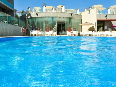 PoolOfHouse