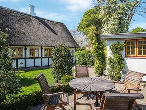 23759197-Ferienhaus-4-Samsø-300x225-1