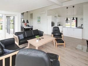 23759129-Ferienhaus-8-Samsø-300x225-2