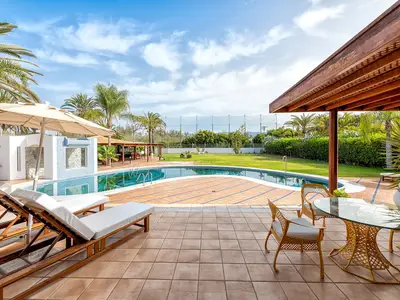 PoolOfHouse
