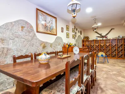 DiningRoom