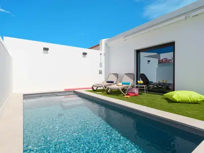 PoolOfHouse