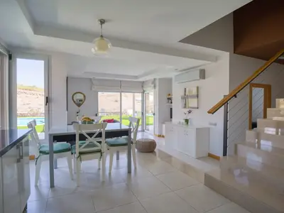 DiningRoom