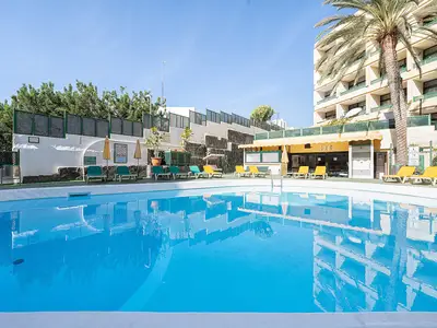 PoolOfHouse