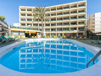 PoolOfHouse
