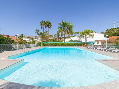 PoolOfHouse