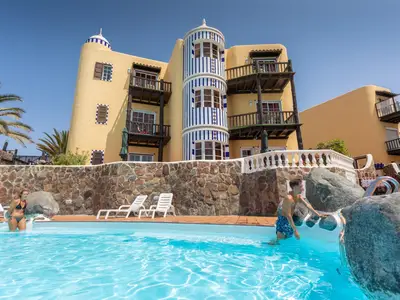 PoolOfHouse