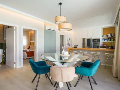 DiningRoom