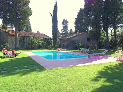 PoolOfHouse