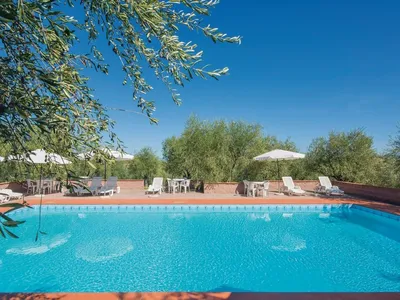 PoolOfHouse