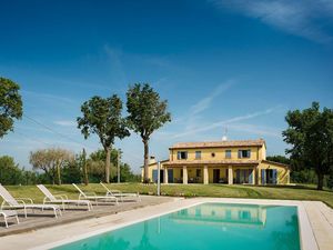Ferienhaus für 14 Personen (350 m²) in San Costanzo