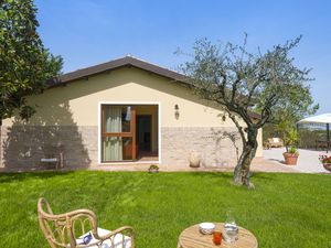 Ferienhaus für 4 Personen (90 m²) in San Costanzo