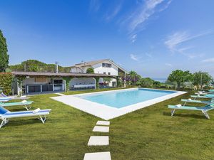 Ferienhaus für 17 Personen (350 m²) in San Costanzo