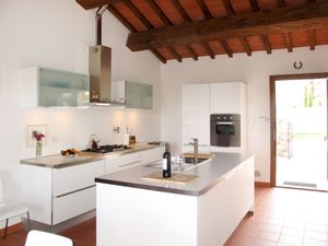 23850361-Ferienhaus-6-San Donato In Poggio-300x225-4