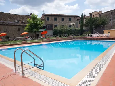 PoolOfHouse