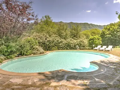PoolOfHouse