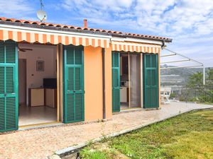 23756021-Ferienhaus-6-San Lorenzo Al Mare-300x225-2