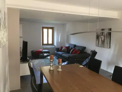 Wohn- / Ess-Zimmer