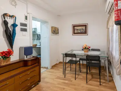 DiningRoom