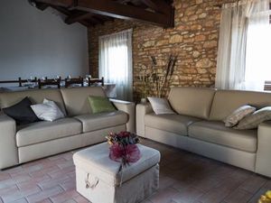 19044786-Ferienhaus-7-San Severino Marche-300x225-2