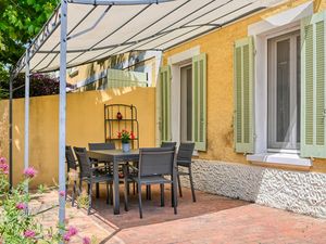 23755871-Ferienhaus-6-Sanary-sur-Mer-300x225-4