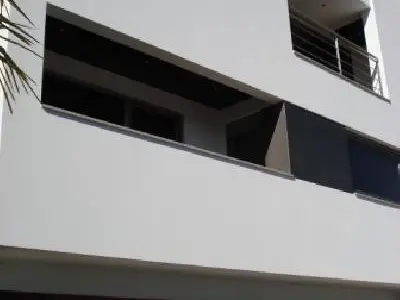 Außenansicht des Gebäudes. sehr modern!