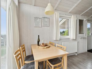 23721611-Ferienhaus-4-Sankt Andreasberg-300x225-3