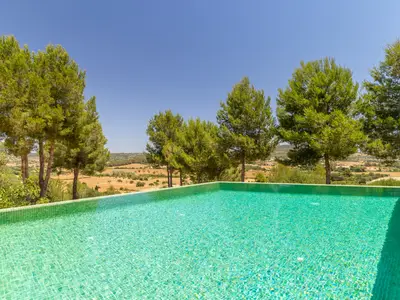 PoolOfHouse