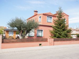 19342988-Ferienhaus-5-Sant Pere Pescador-300x225-4