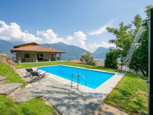 Ferienhaus für 9 Personen (350 m²) ab 400 € in Santa Maria Rezzonico