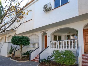 23744851-Ferienhaus-5-Santa Pola-300x225-1