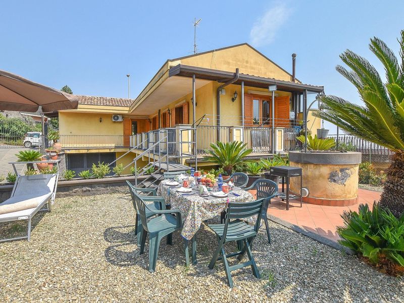 23824573-Ferienhaus-8-Santa Venerina-800x600-0