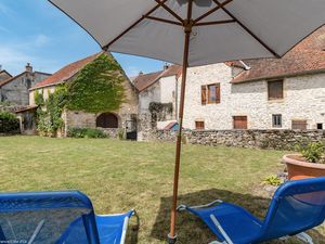 23667105-Ferienhaus-4-Santenay-300x225-1