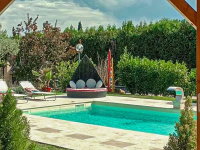 pool