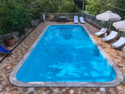 PoolOfHouse