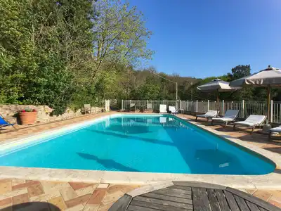 PoolOfHouse