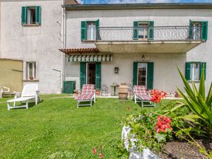 23867566-Ferienhaus-4-Sassofortino-300x225-0